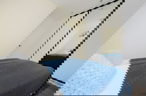 Foto 3 - Andersa Apartment near Old Town by Renters