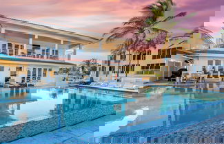 Foto 2 - Beach Haven by Avantstay Pool + Ocean Views Steps From the Beach