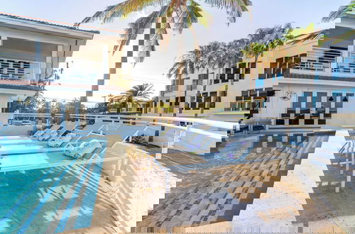 Foto 9 - Beach Haven by Avantstay Pool + Ocean Views Steps From the Beach