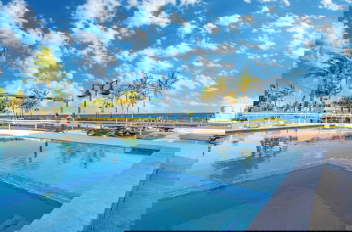 Foto 1 - Beach Haven by Avantstay Pool + Ocean Views Steps From the Beach