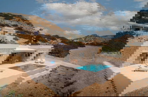 Photo 4 - Villa Vidan With Pool by Matala