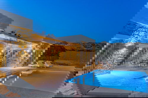 Photo 3 - Villa Vidan With Pool by Matala