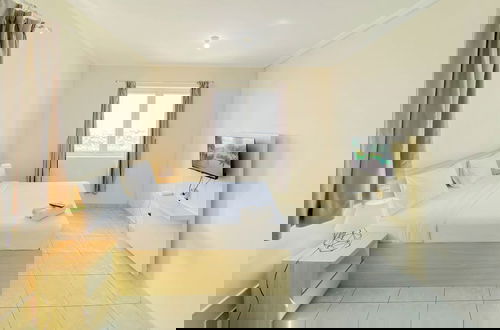 Foto 6 - Good And Cozy Studio (Free Ipl & Utilities) Grand Palace Kemayoran Apartment