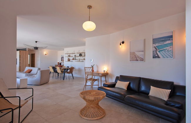Superb Villa With Pool and sea View - Foto 10