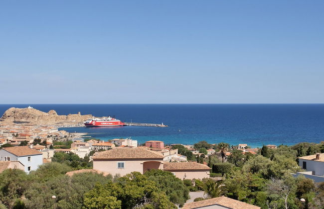Superb Villa With Pool and sea View - Foto 39