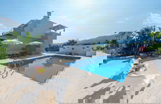 Foto 1 - Lilu Villa 2 With Private Pool