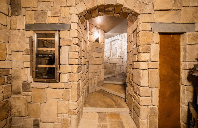 Chateau Fortine Retreat for 6! - Foto 41