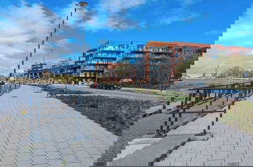 Foto 33 - Modern With Balcony and Gym by Renters