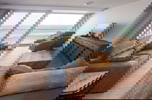 Foto 1 - Apartment With Hinterland Views