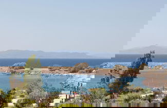 Foto 1 - The View in Glyfada With 2 Bedrooms and 2 Bathrooms