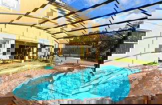 Foto 2 - Veranda Home 8br 6 En-suites Lake View Pool SPA