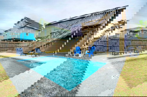 Foto 39 - Dapper Dolphin by Avantstay Pool, Game Room
