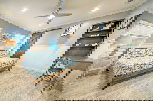 Foto 34 - Dapper Dolphin by Avantstay Pool, Game Room