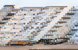 Foto 1 - Seafront Apartment With Balcony