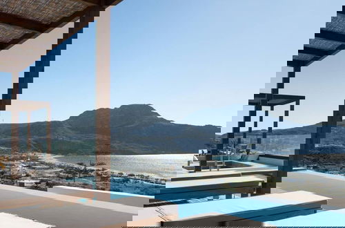 Photo 5 - Villa Hestia - 6 Bedroom Luxury Villa With Seaview