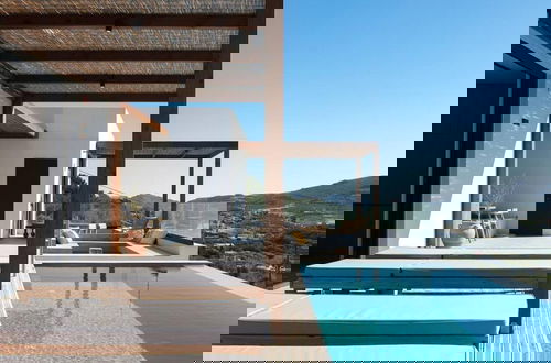 Photo 4 - Villa Hestia - 6 Bedroom Luxury Villa With Seaview