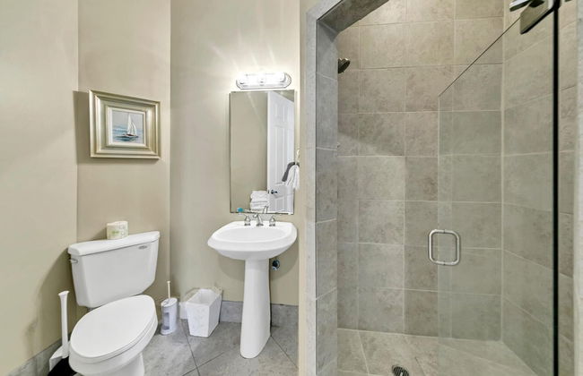 Silver Beach Towers - Penthouse106e - Photo 28