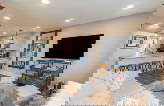 Foto 2 - Sea Haven by Avantstay Modern Condo Near Beach