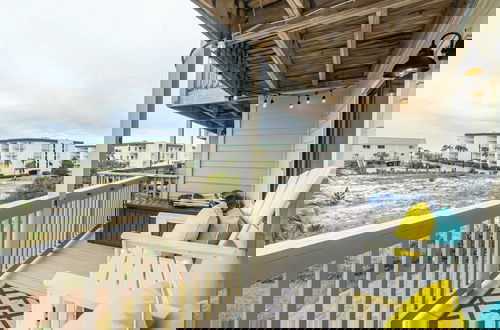Foto 5 - Sea Haven by Avantstay Modern Condo Near Beach