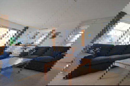 Photo 3 - Beautiful Villa With Conservatory