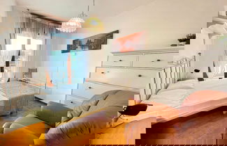 Foto 2 - Central Apartment With Shared Pool