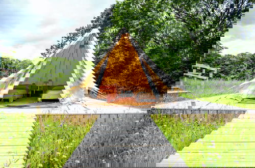 Foto 43 - Luxury Glamping Retreat in Battle