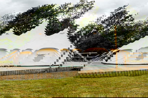 Foto 1 - Luxury Glamping Retreat in Battle