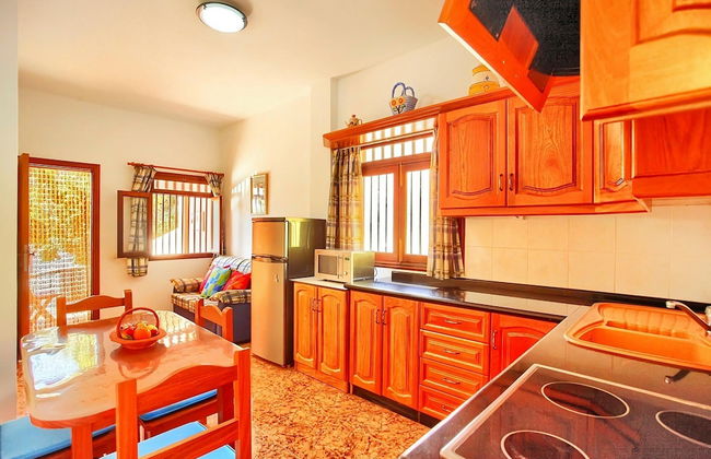 Belvilla by OYO Holiday Home in Arico - Foto 14