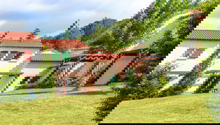 Foto 1 - Holiday Home With a Terrace Near River Lot
