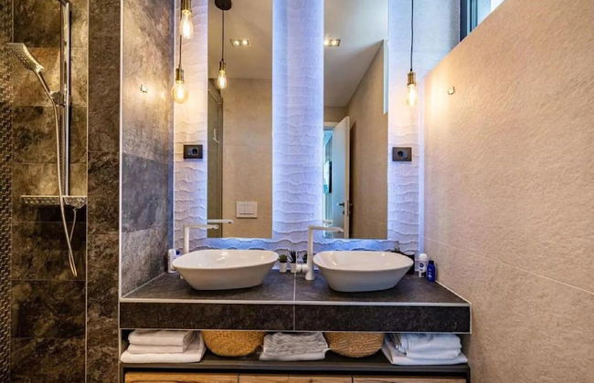 Villa Alpha - Four Bedroom Villa With Swimming Pool - Foto 19