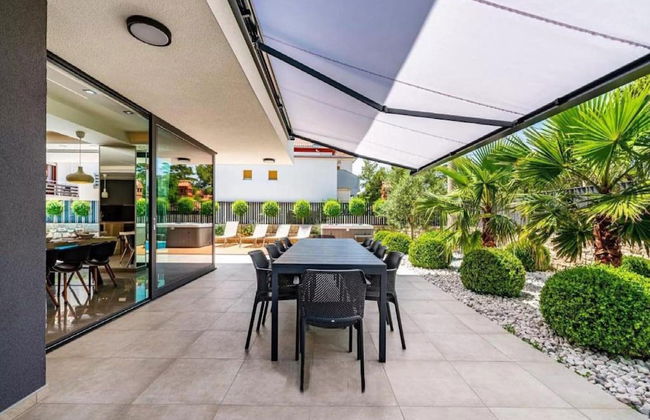 Villa Alpha - Four Bedroom Villa With Swimming Pool - Foto 39