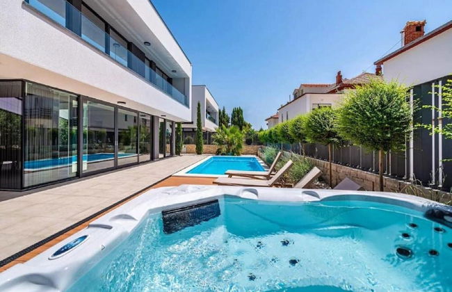 Villa Alpha - Four Bedroom Villa With Swimming Pool - Foto 34