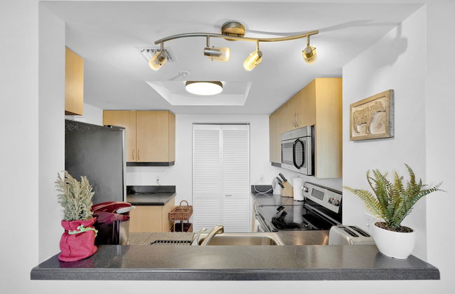 Ocean View 2 Bedroom in Coconut Grove - Photo 19