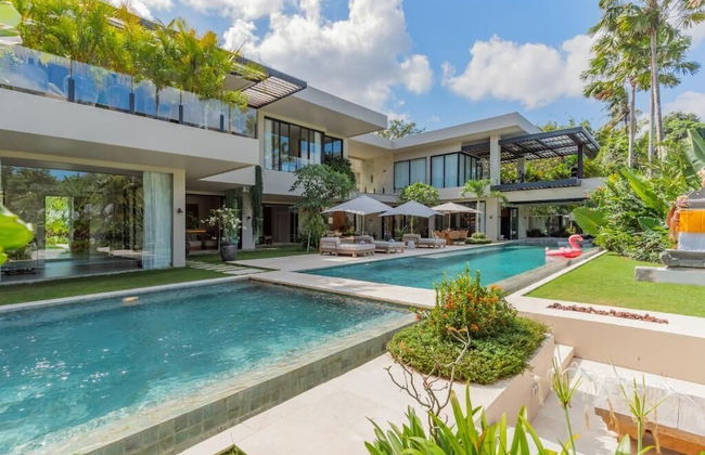 Villa Morada Canggu by Nakula - Foto 1