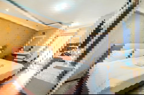 Foto 1 - Nice And Comfortable Stay Studio At Gateway Ahmad Yani Cicadas Apartment