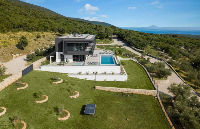 Elegant Villa With Indoor Pool - Foto 40