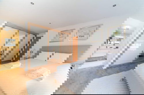 Foto 4 - A Stylish Newly Refurbished Flat With City Access