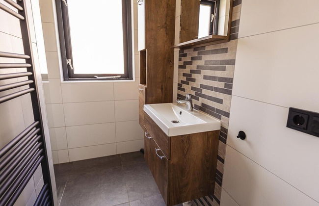 Villa in Nijmegen With VIP Amenities - Photo 6