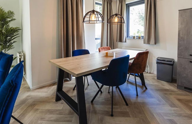 Villa in Nijmegen With VIP Amenities - Photo 9