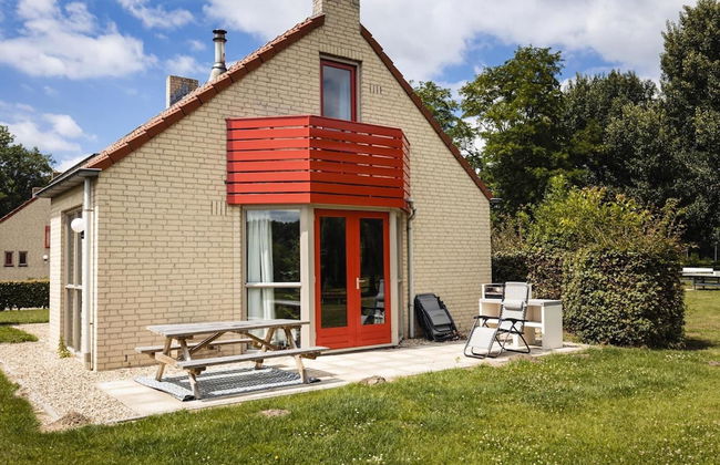 Detached Holiday Home Near Nijmegen - Photo 1