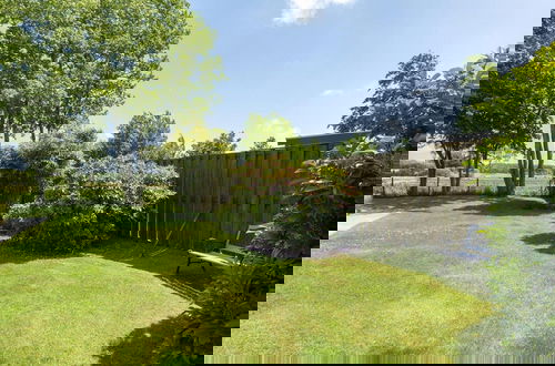 Photo 14 - Modern Holiday Home With Large Garden