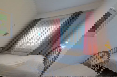 Foto 4 - Spacious Seaside Apartment