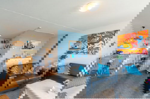 Foto 10 - Spacious Seaside Apartment
