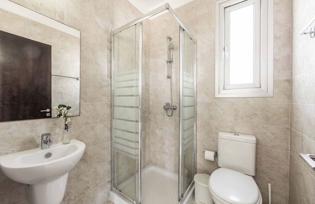 Villa Valentina Bay - Photo 22