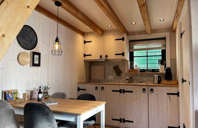 Inviting Chalet in Monnickendam With Garden - Photo 8