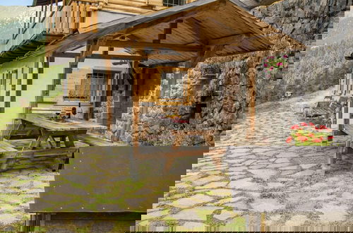 Foto 19 - Traditional Chalet With Garden