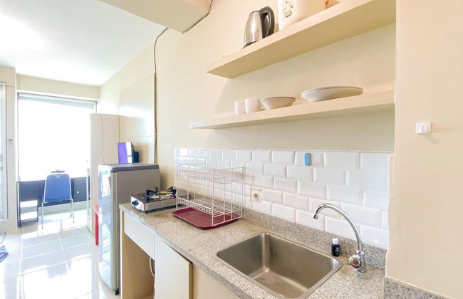 Good Place And Tidy Studio Tifolia Apartment - Foto 9
