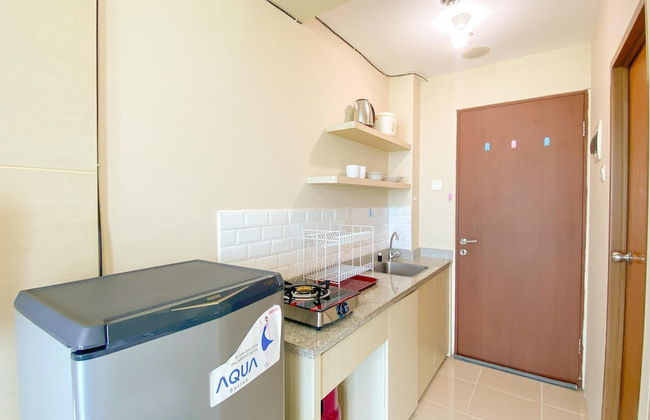 Good Place And Tidy Studio Tifolia Apartment - Foto 8