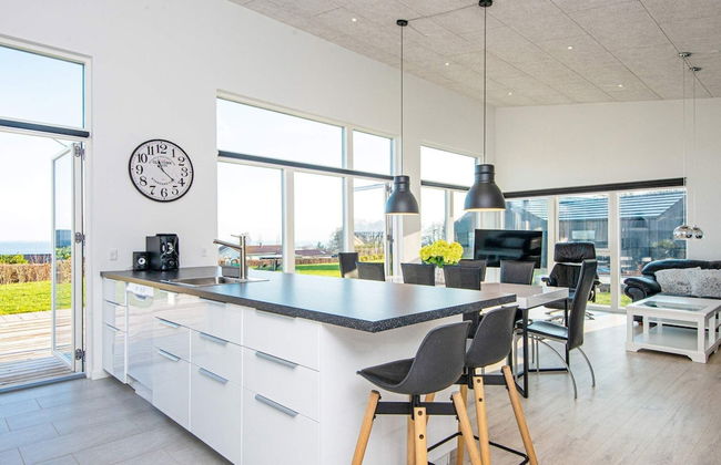10 Person Holiday Home in Sjolund - Foto 10