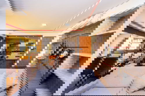 Photo 4 - MFL1802
